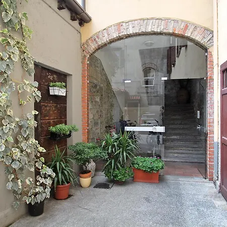 Locazione Turistica Comobella Como